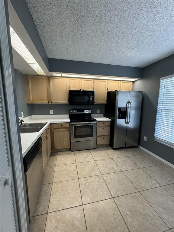 Building Photo - 13815 Timberland Dr