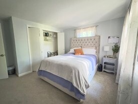 Building Photo - 34 Juckett Hill Dr