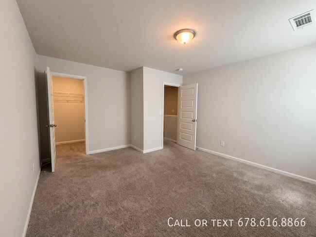 Building Photo - 213 Logan Crest Ct