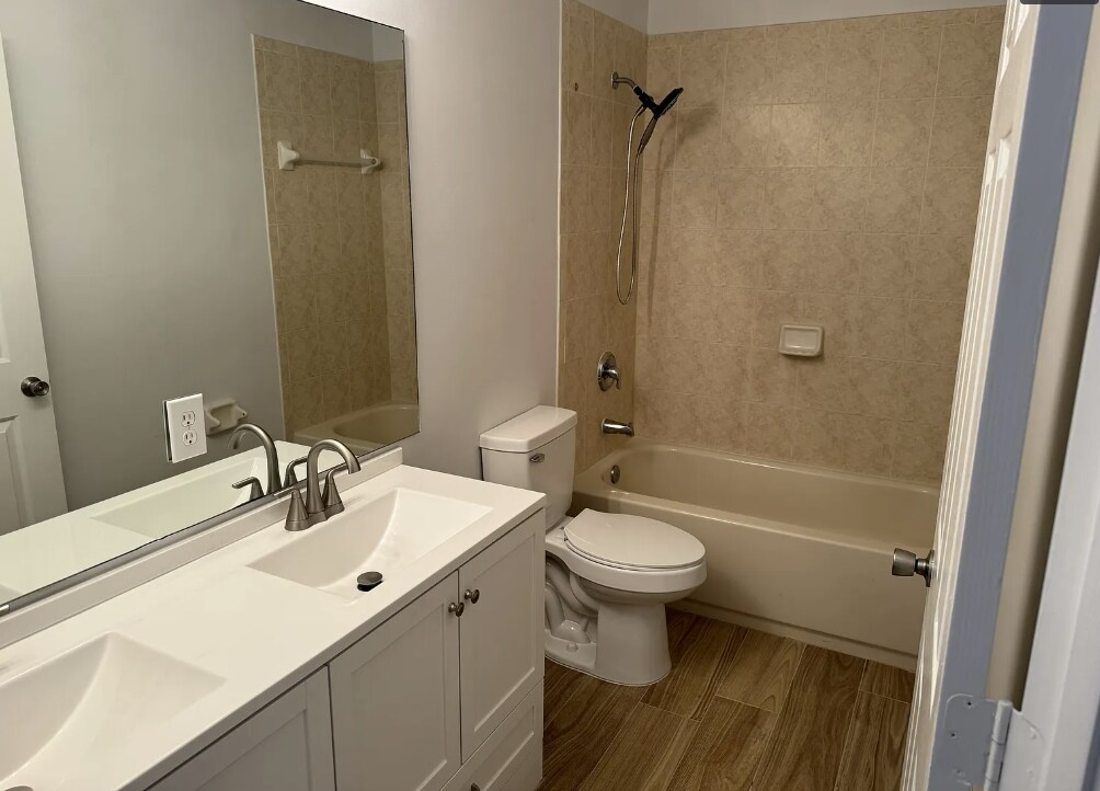 Building Photo - 3516 Shoma Dr