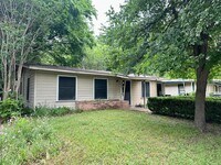 Building Photo - 931 Cheatham St