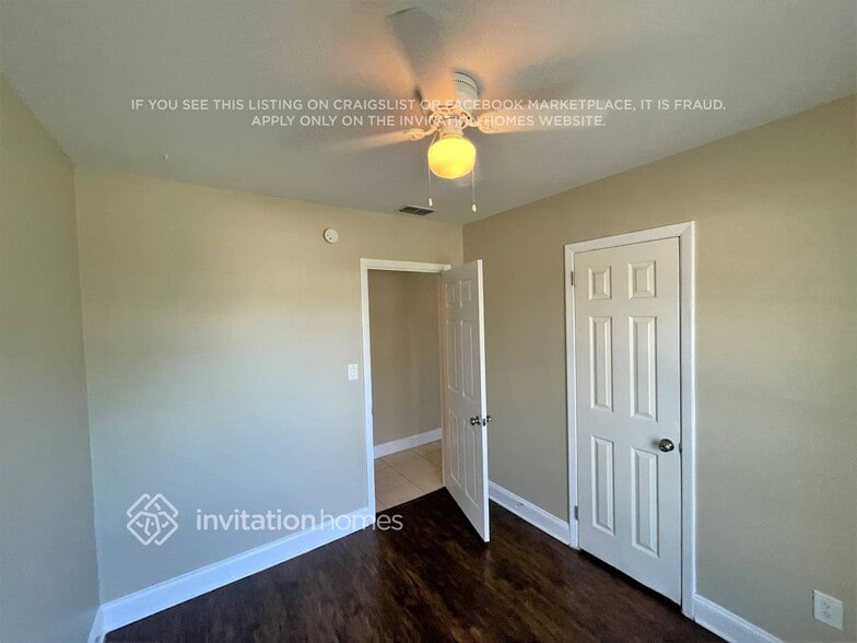 Building Photo - 8505 Temple Park Dr