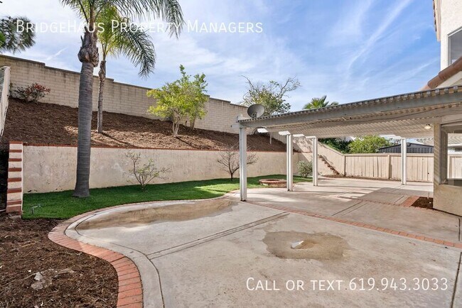 Building Photo - 10998 Corte Playa Barcelona