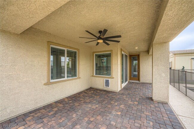 Building Photo - 5990 Viscaya Grv St