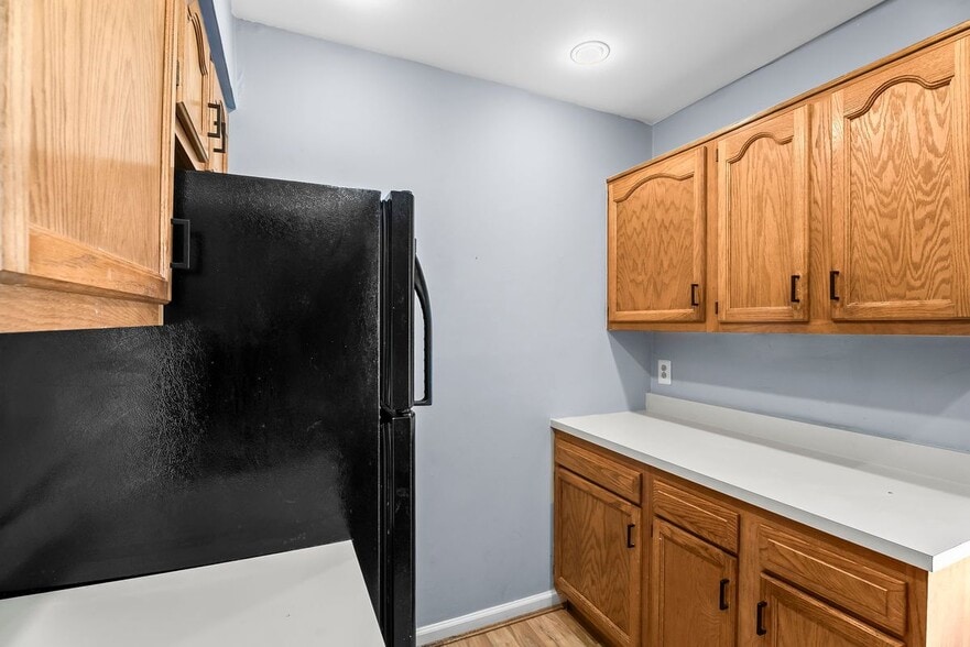 Building Photo - 6087 Majors Ln
