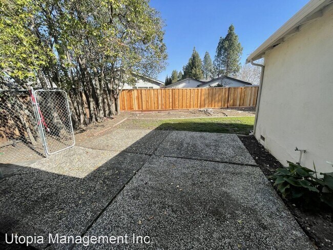 Building Photo - 3 br, 2 bath House - 6107 Homer Ct