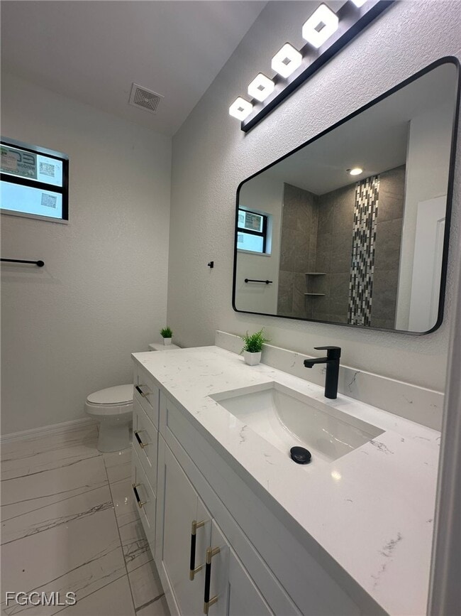 Building Photo - 1049 Citrus Ave S