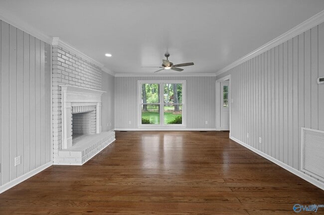 Building Photo - 101 Shady Ln