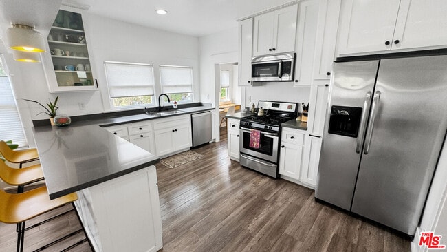 Building Photo - 3489 2nd Ave