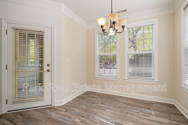 Building Photo - 511 Ives Ct