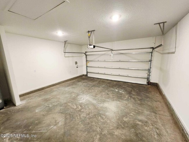 Building Photo - 6232 Mare Ave
