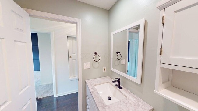 Building Photo - 3398 Fishinger Mill Dr