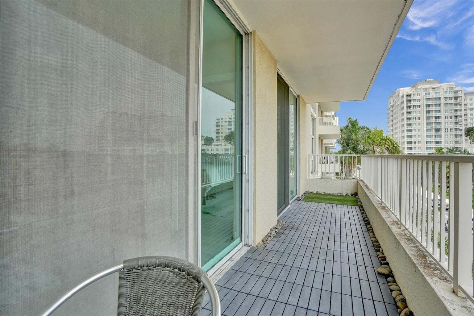 Building Photo - 700 E Boynton Beach Blvd