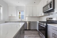 Building Photo - 62-64-64 Edson St