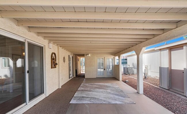 Building Photo - 6114 S Sawgrass Dr