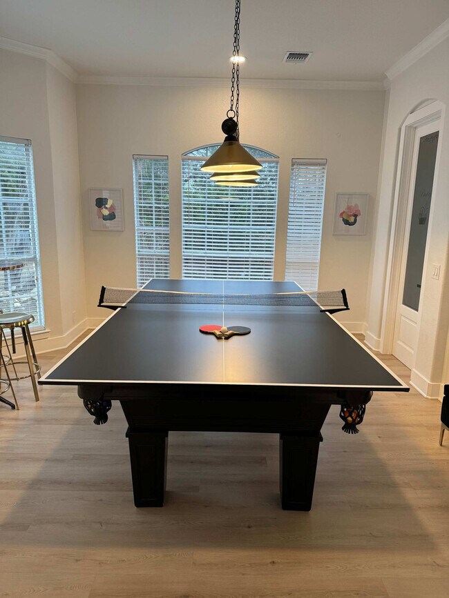 Building Photo - 8902 Feather Hill Rd