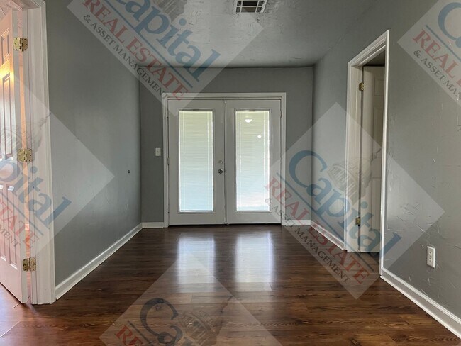 Building Photo - Home Sweet Home