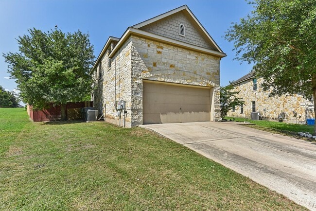 Building Photo - 538 Travertine Trail