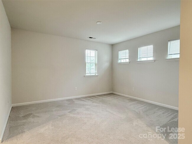 Building Photo - 17508 Snug Harbor Rd
