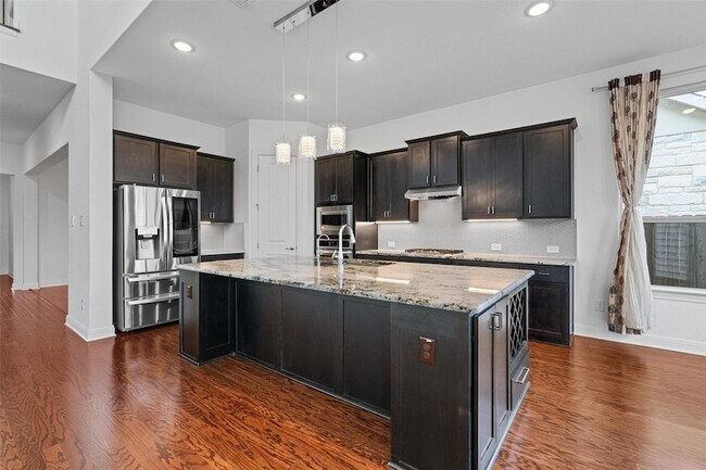 Building Photo - 2328 Lucky Ln