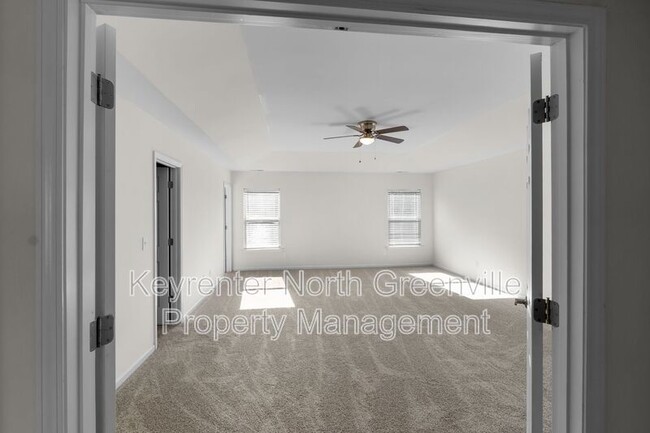 Building Photo - 124 Scottish Ave