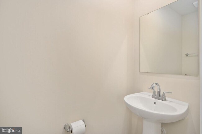 Building Photo - 7263 Congressional Cir