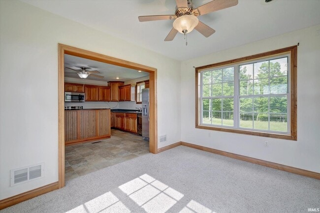 Building Photo - 4693 N State Rd 43