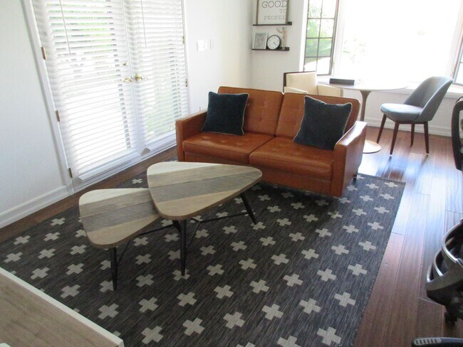 Building Photo - FULLY FURNISHED Home in Spanish Oaks!!