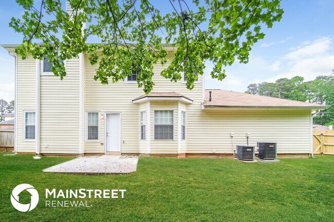 Building Photo - 2031 Great Oaks Ct