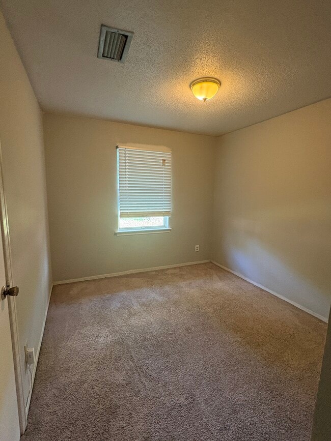Building Photo - 3264 Hackberry Ln