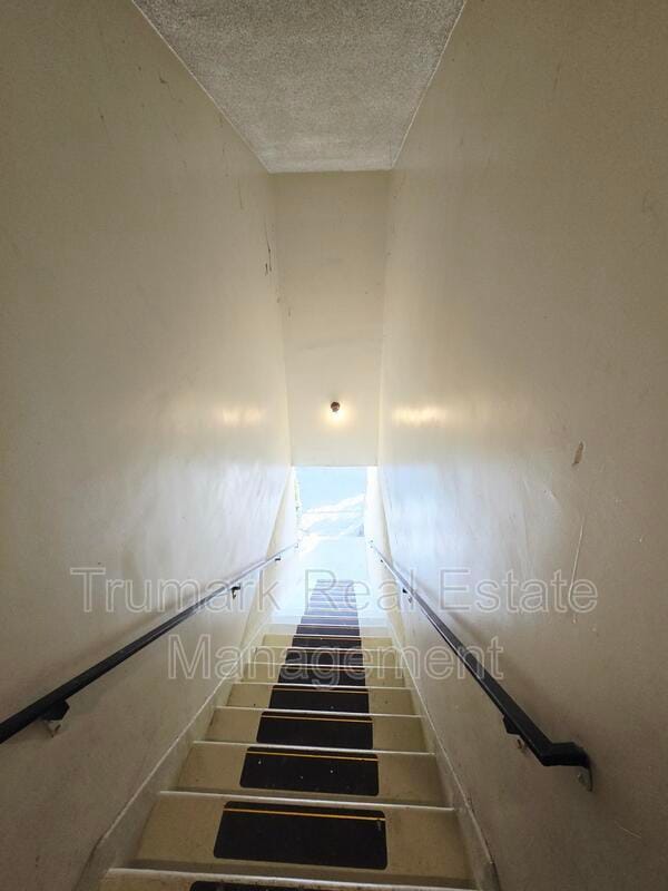 Building Photo - 1705 Fremont Ave