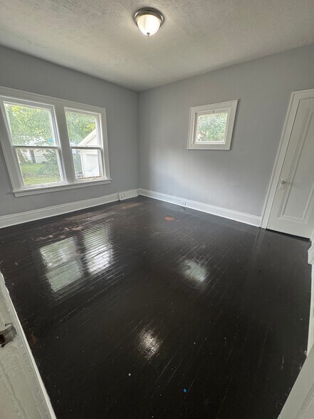 Building Photo - 3690 Sudbury Rd