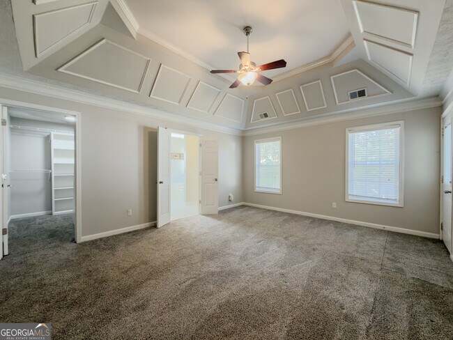 Building Photo - 593 Red Tip Ln