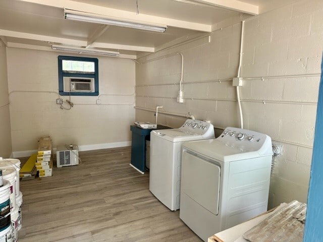 Washer & Dryer - 106 E Hanna Ave