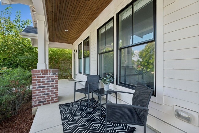 Building Photo - Germantown Gem just 1 mile from Downtown N...