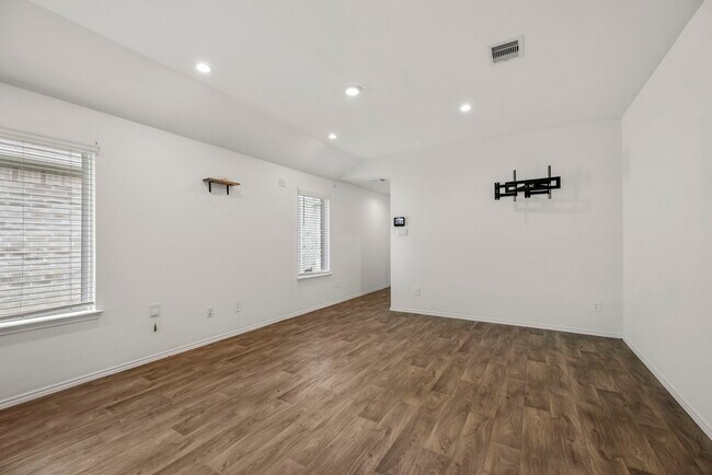 Building Photo - 5451 Tuscany Hills Ln