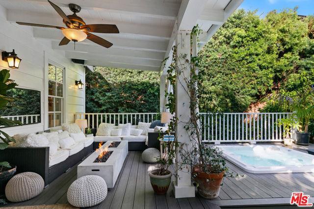 Building Photo - 1760 Nichols Canyon Rd