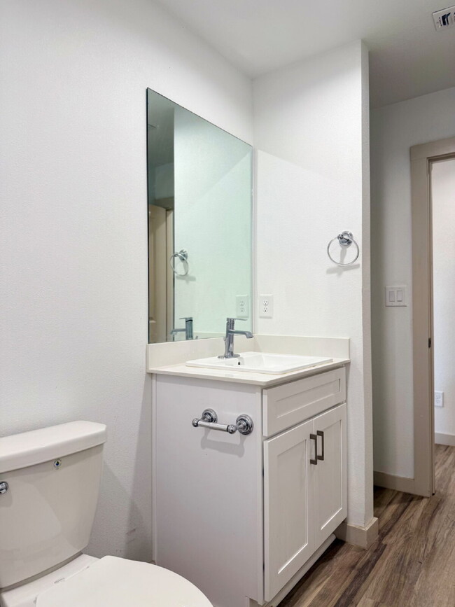 Building Photo - Frenship ISD Perfection! Stunning 4 Bed, 2...
