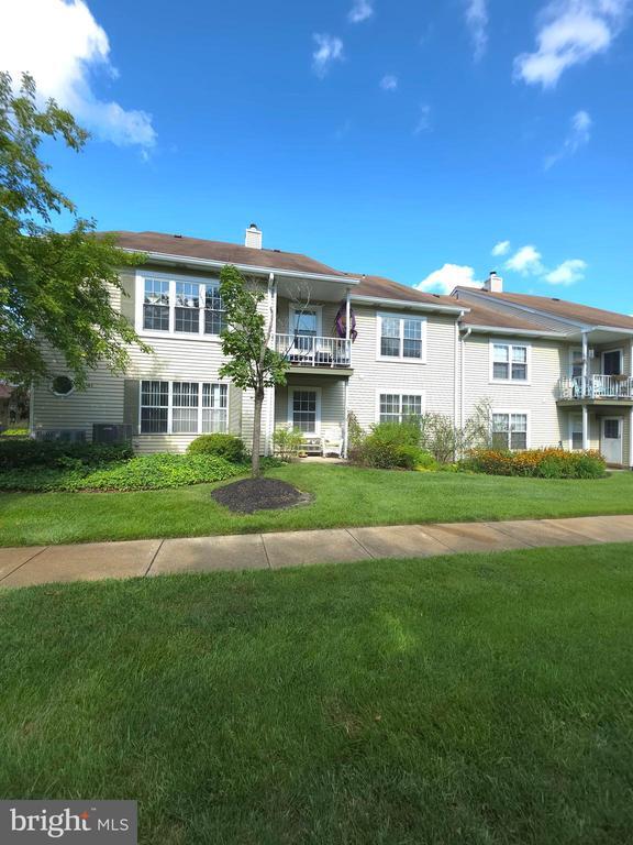 Primary Photo - 336A Delancey Pl