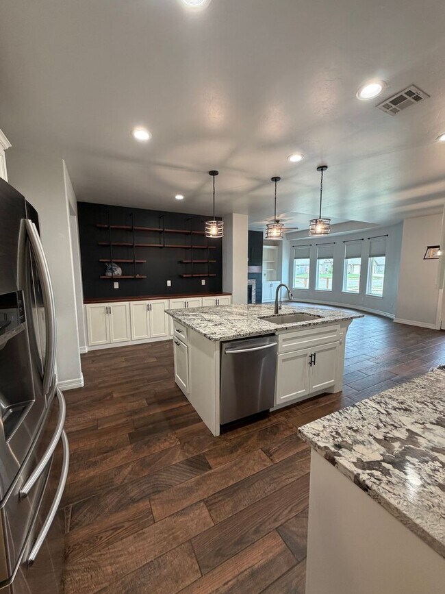 Building Photo - Community Pool - Lawn Care Included - Storm Shelter - Community Pool