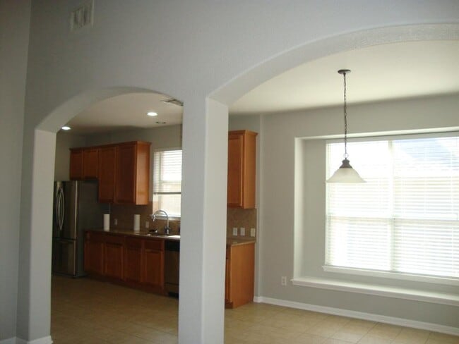 Building Photo - 914 Mesquite Hollow Pl