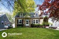 Building Photo - 4620 Hillside Dr