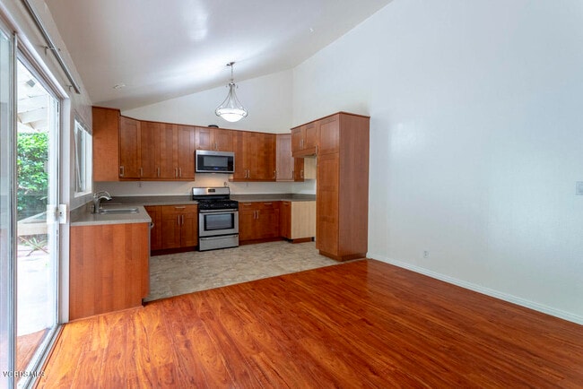 Building Photo - 29352 Trailway Ln