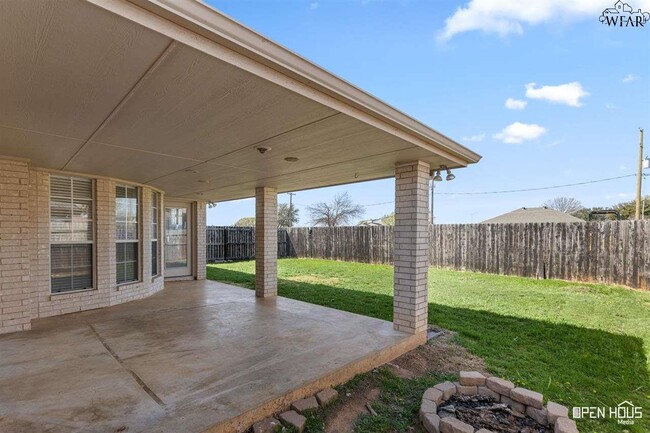 Building Photo - 5510 Long Leaf Dr