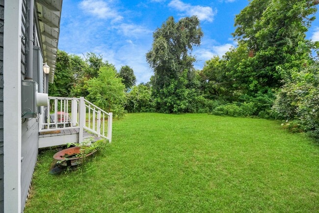 Building Photo - 221 3rd St N