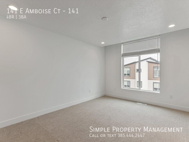 Building Photo - 141 E Amboise Ct