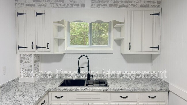 Building Photo - 1367 Stripling Chapel Rd