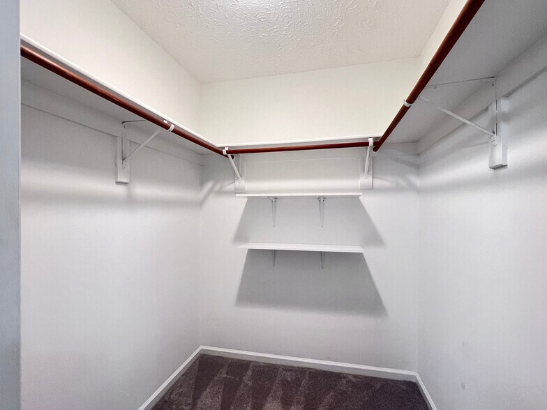 Building Photo - 109 Carmel Woods Ct