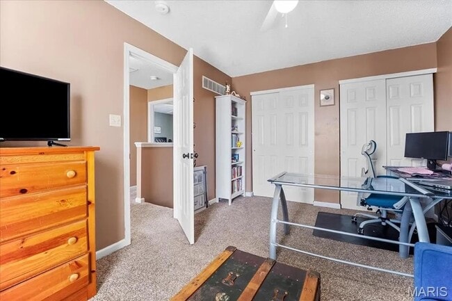Building Photo - 1082 Chesterfield Dr
