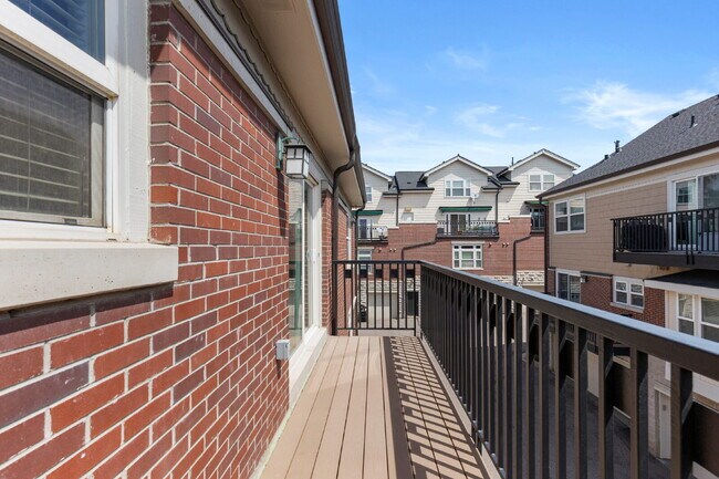 Building Photo - $3,350.00 - 2 Bedroom, 2.5 Bathroom Condo ...